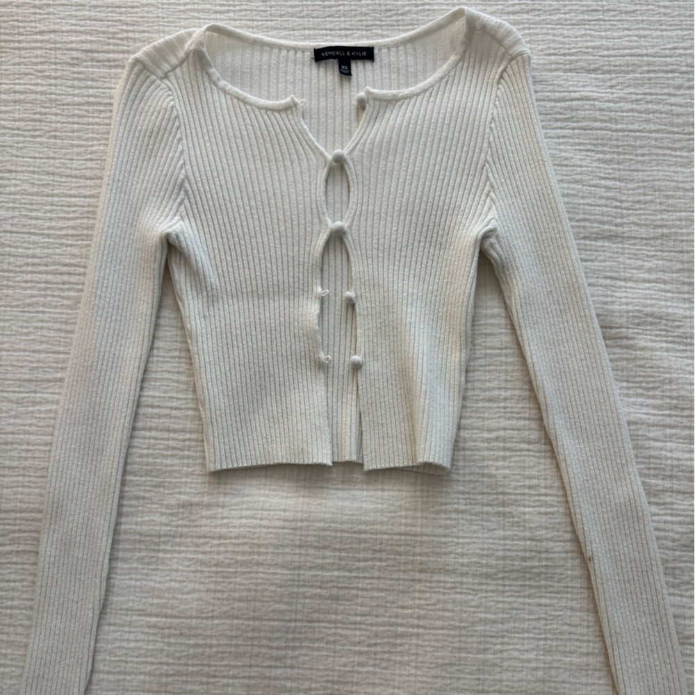 Kendall & Kylie Cream Ribbed Button-front Long Sleeve Cardigan